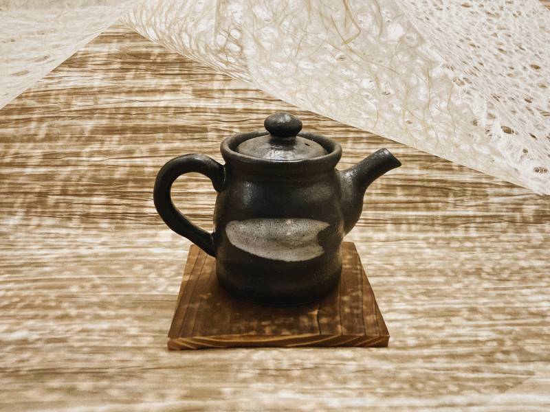 Les céramiques traditionnelles japonaises sont chez Luciole en centre ville de Marseille à deux pas du vieux port. .